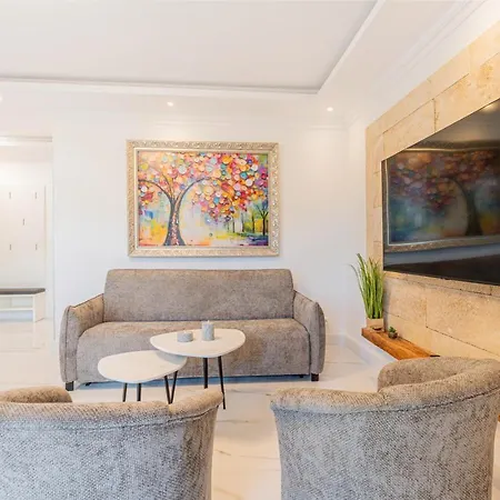 Bel Etage 아파트 *