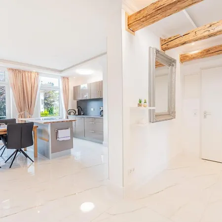 Bel Etage 아파트